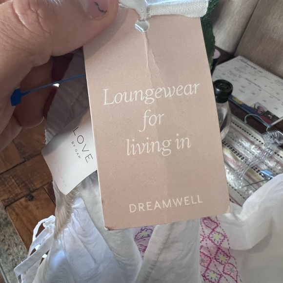 𝅺LOVE by GAP shorts - Picture 10 of 10